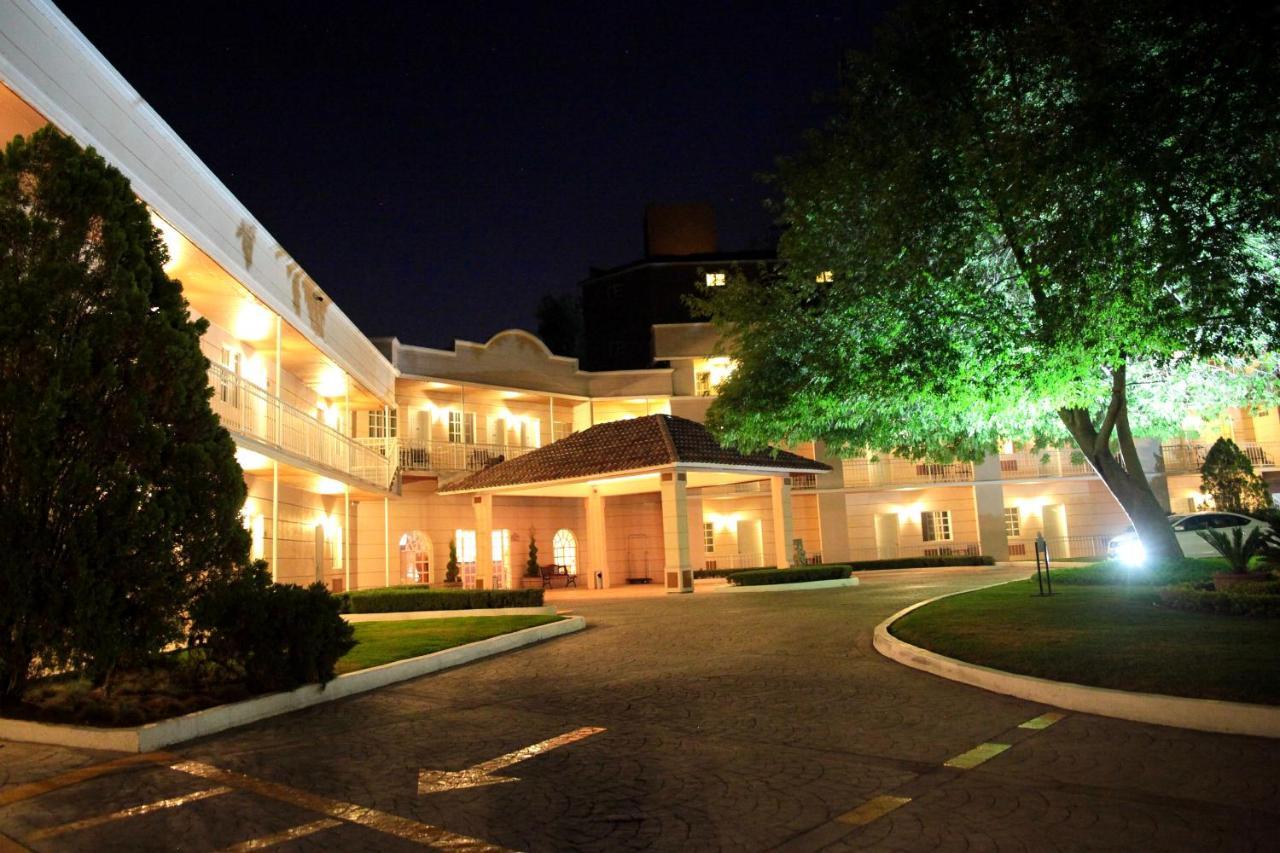 Hotel Real Del Bosque Golf And Spa Тула де Аленде Екстериор снимка