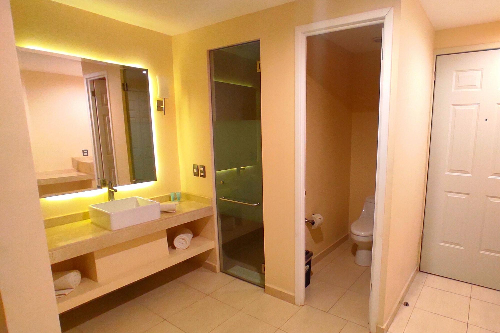 Hotel Real Del Bosque Golf And Spa Тула де Аленде Екстериор снимка