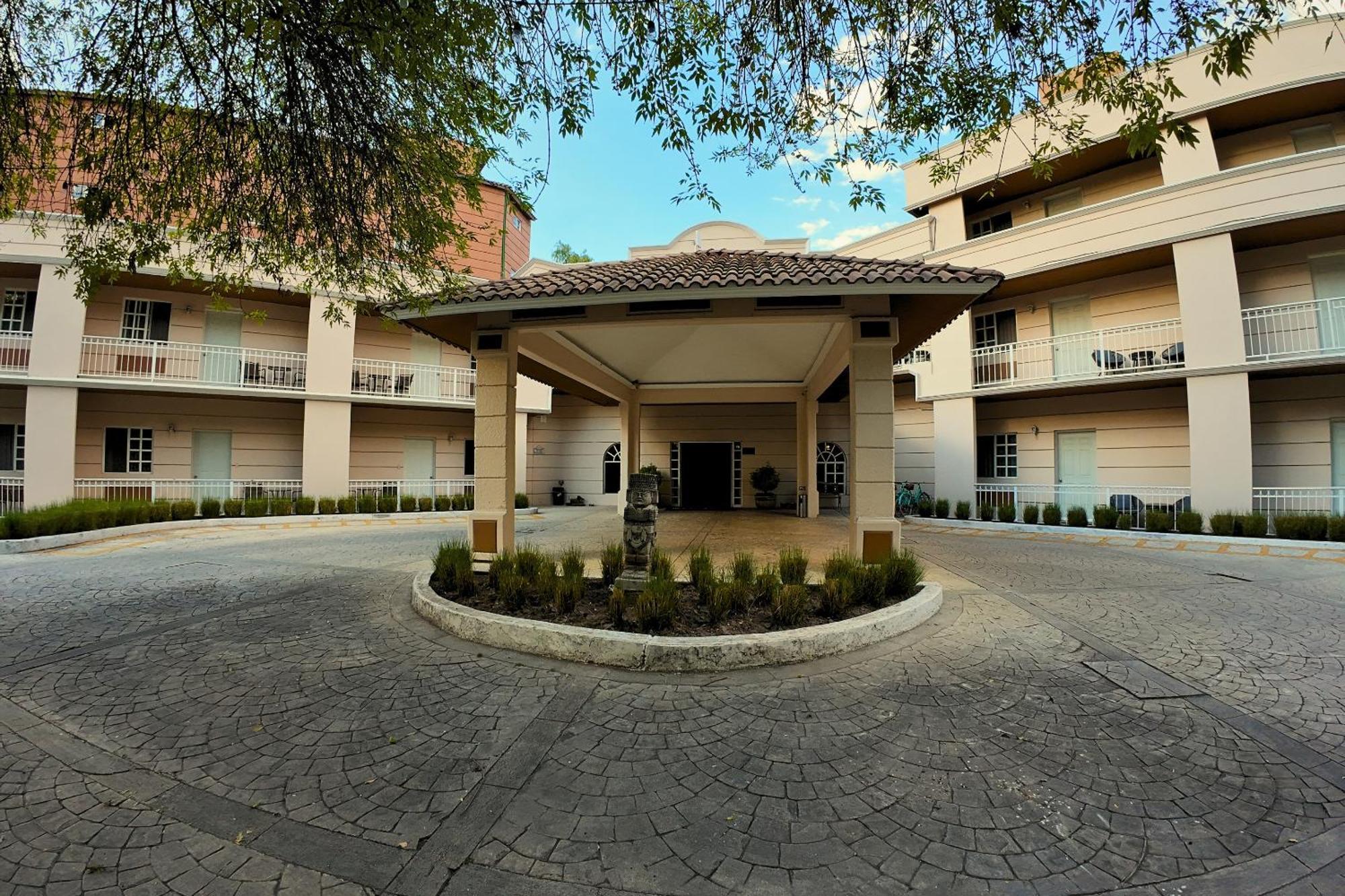 Hotel Real Del Bosque Golf And Spa Тула де Аленде Екстериор снимка
