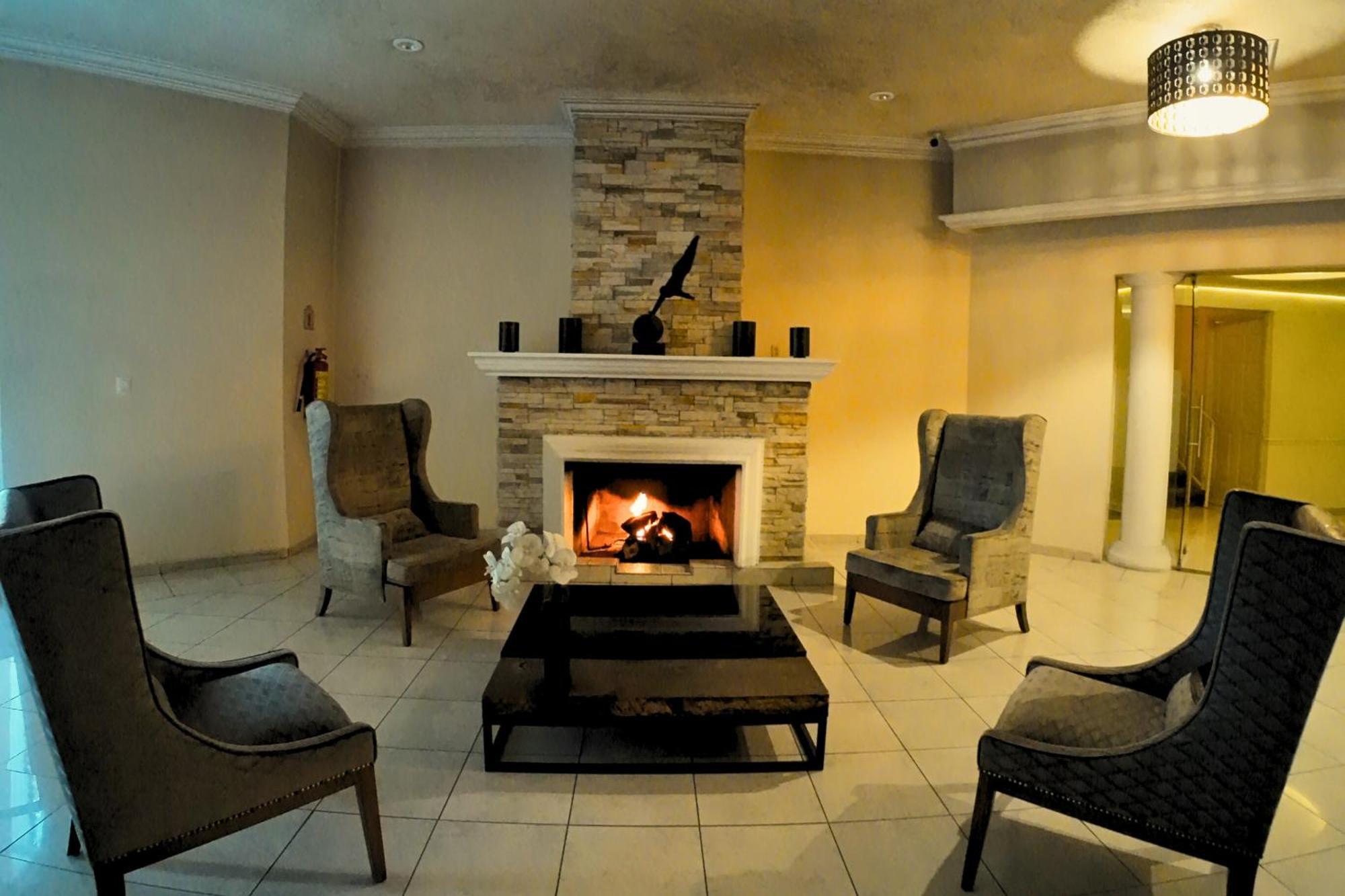 Hotel Real Del Bosque Golf And Spa Тула де Аленде Екстериор снимка