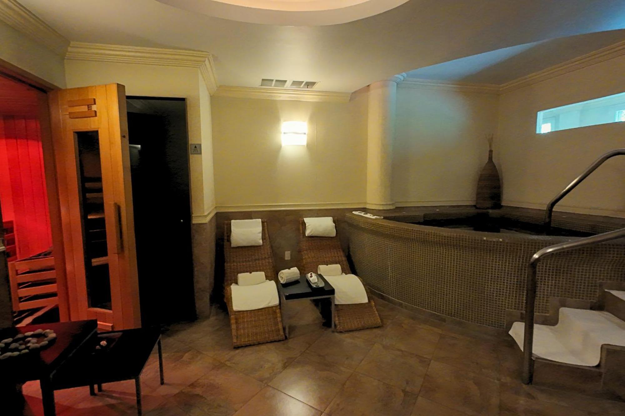 Hotel Real Del Bosque Golf And Spa Тула де Аленде Екстериор снимка